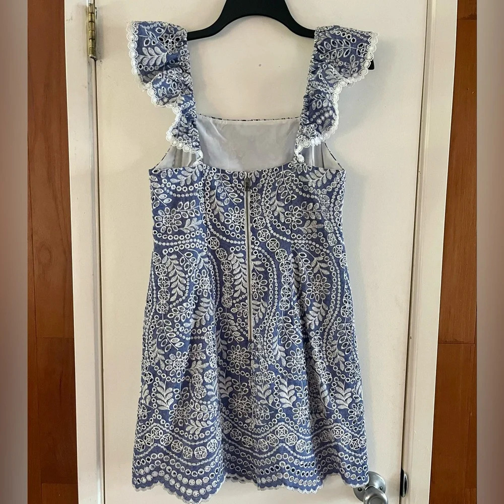 Alice + Olivia Honor Flutter Sleeve Tunic Dress - Picture 3 of 6